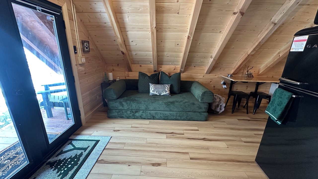 Photo of Livingroom in Bloomville