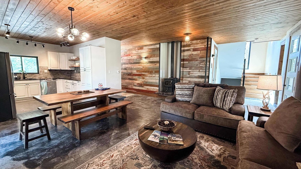 Photo of Livingroom in Martin City