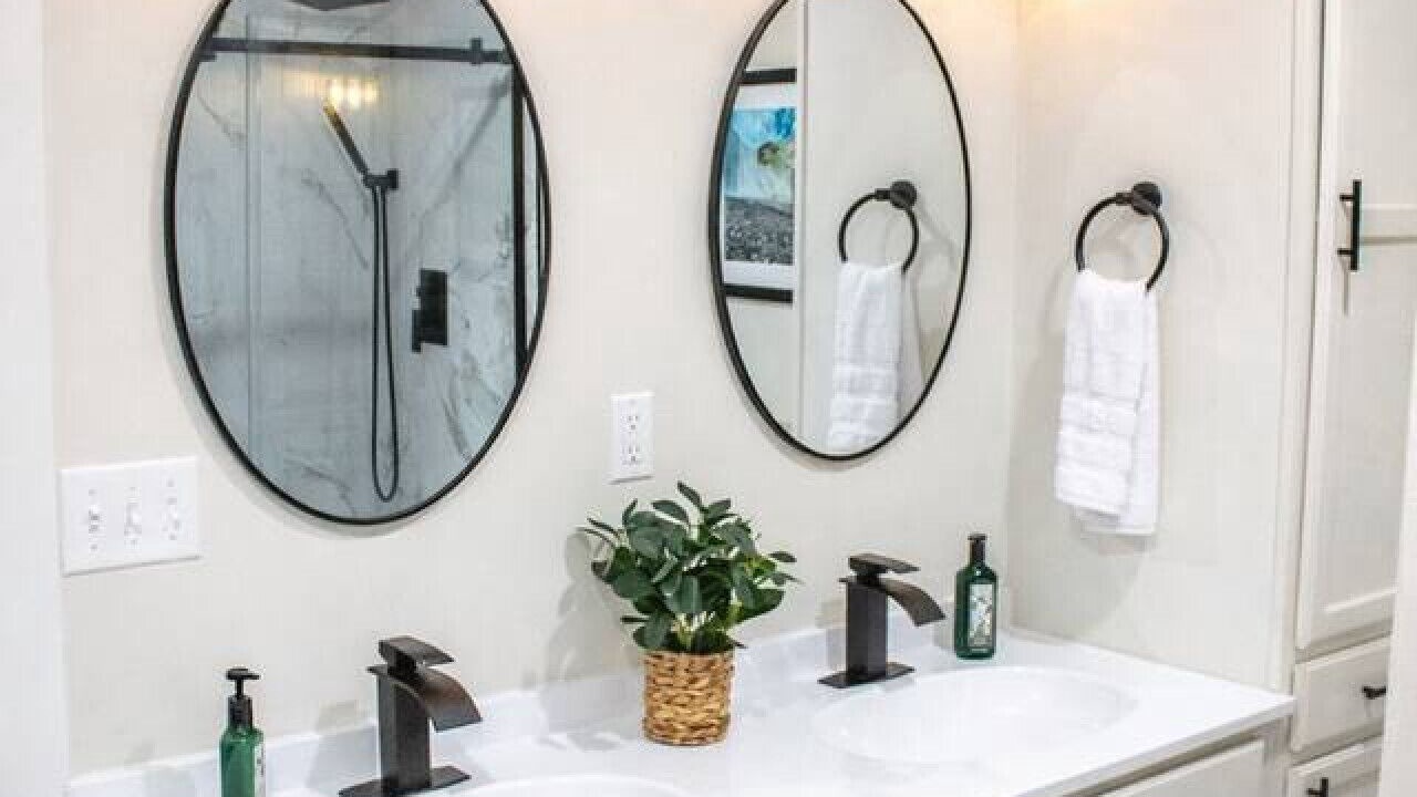Photo of Bathroom in Sunnyland