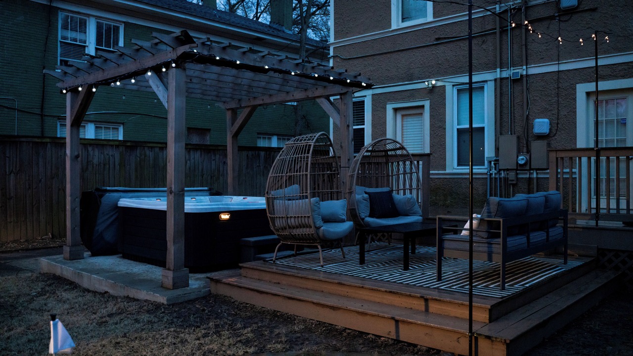 Photo of Patio Balcony in Evergreen