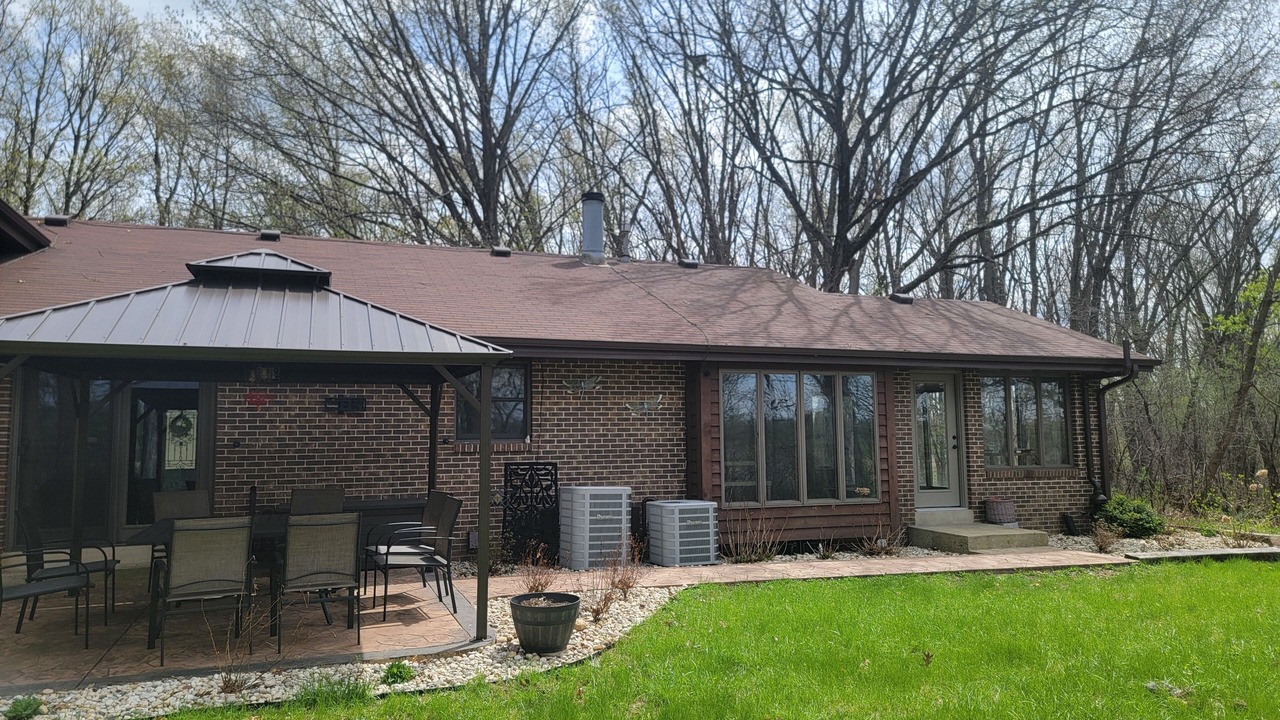 Photo of Outdoor in New Munster