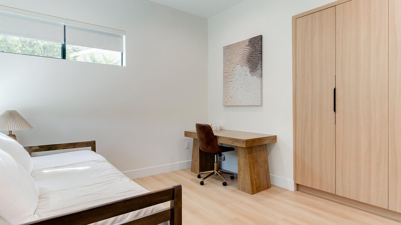 Photo of Bedroom in Encino