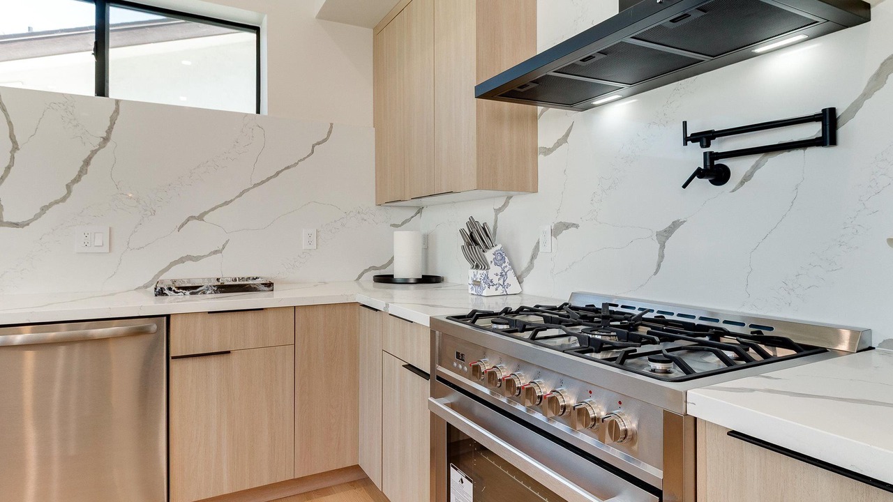 Photo of Kitchen in Encino
