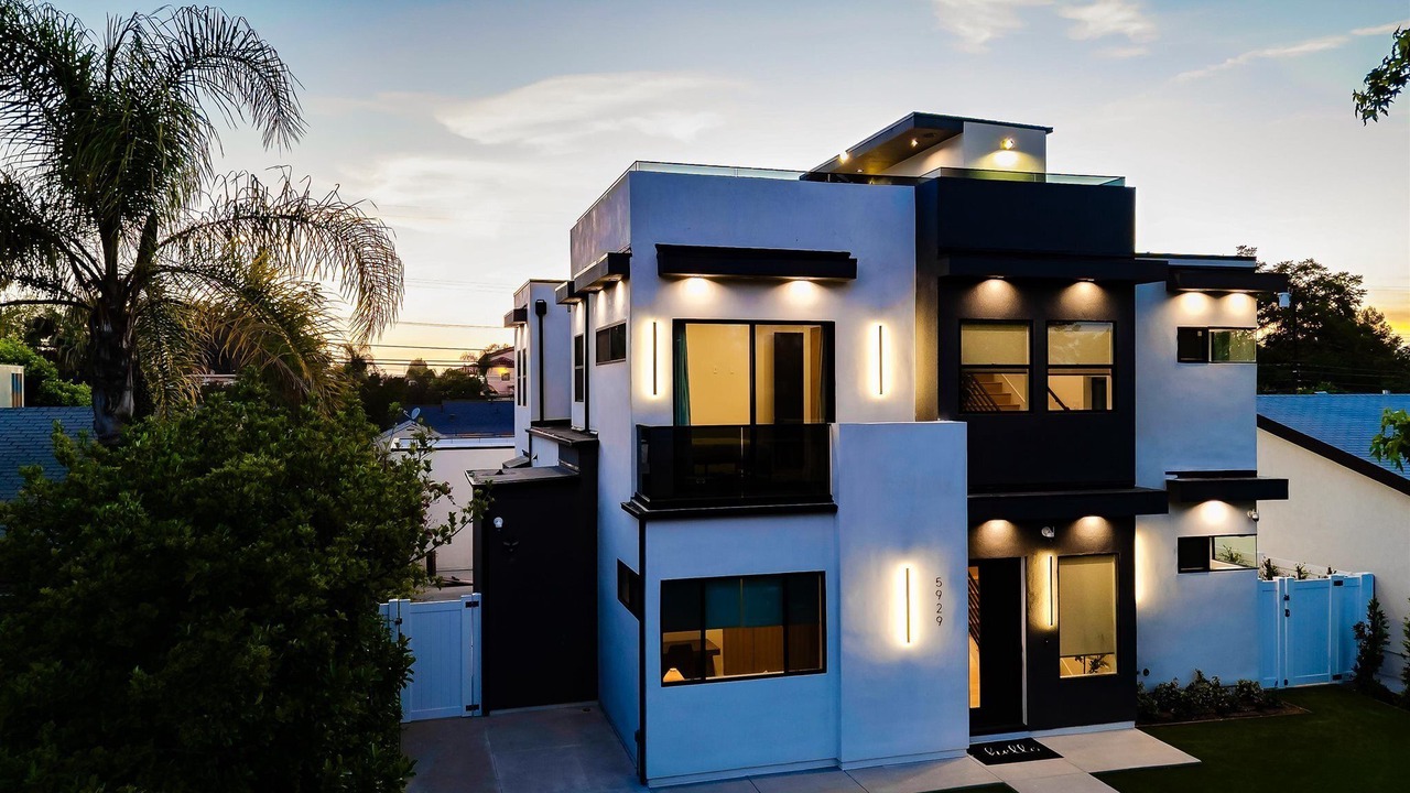 Photo of Outdoor in Encino