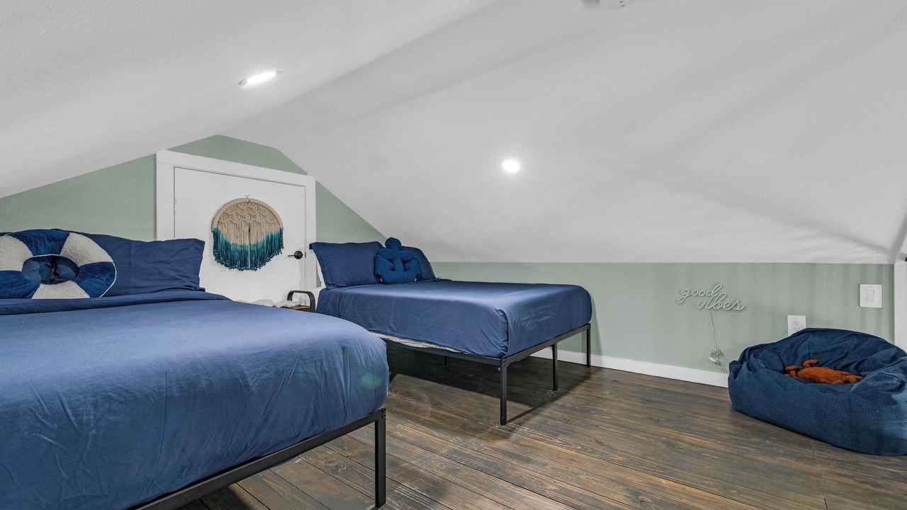 Photo of Bedroom in Port Bolivar
