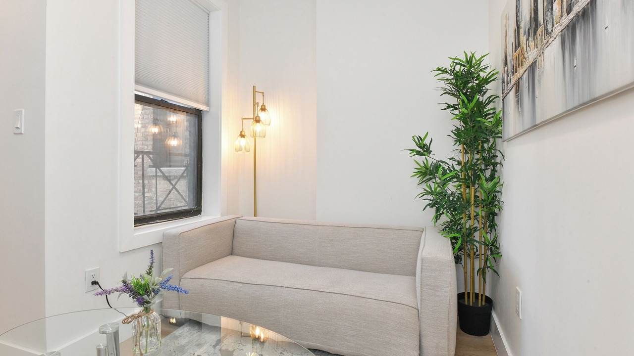 Photo of Livingroom in Manhattan Valley