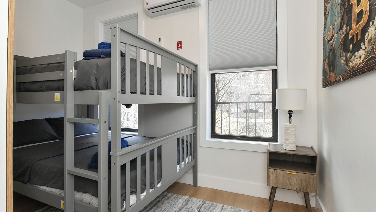 Photo of Bedroom in Manhattan Valley