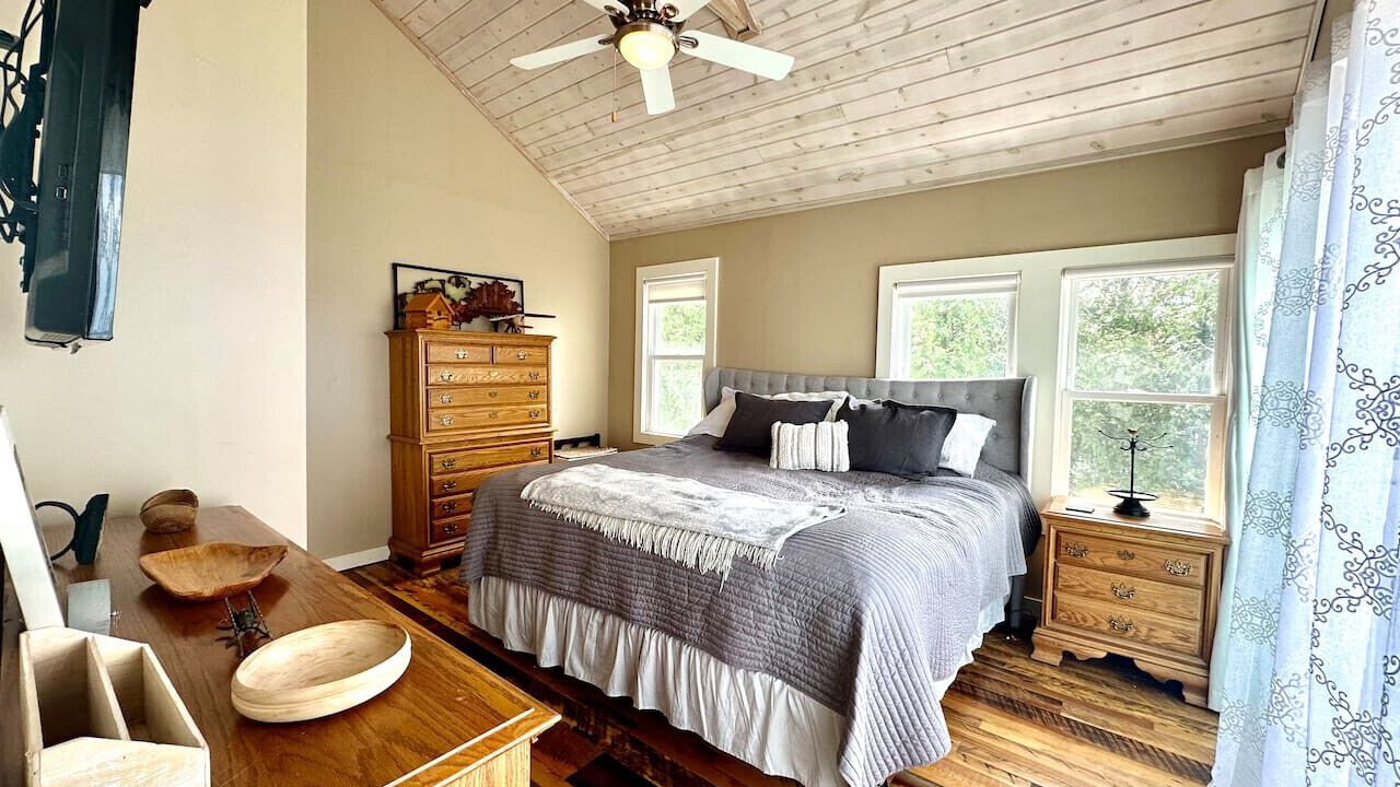 Photo of Bedroom in Livonia
