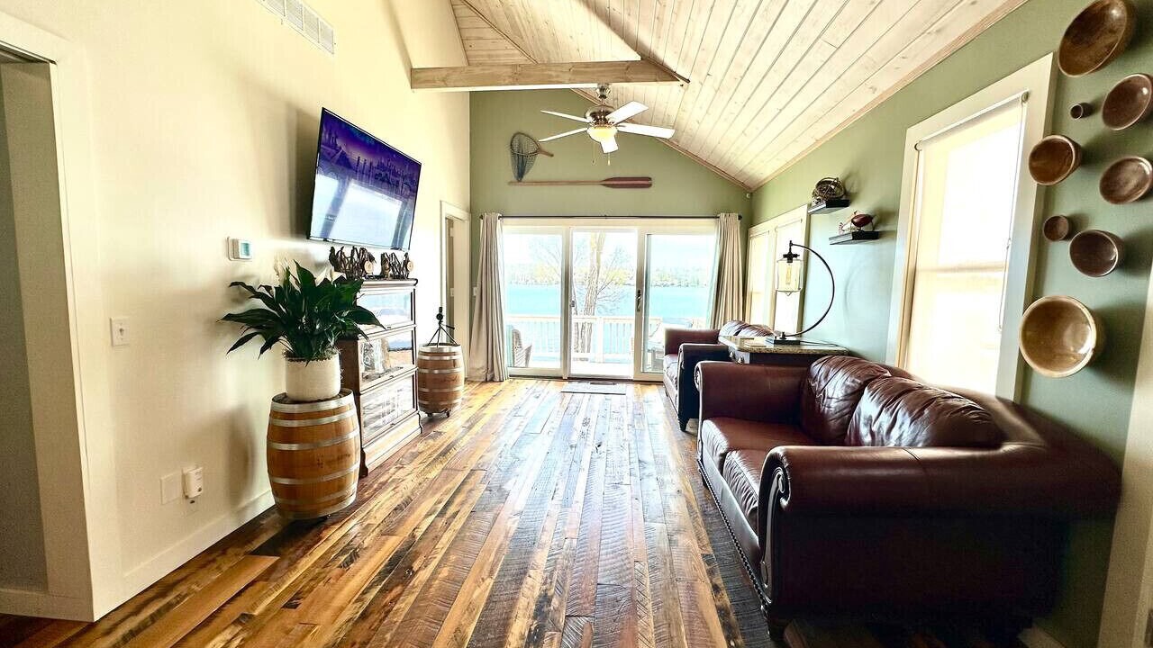 Photo of Livingroom in Livonia