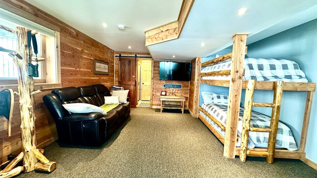 Photo of Bedroom in Livonia