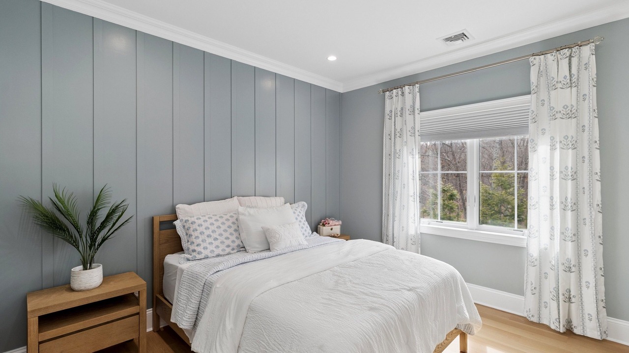 Photo of Bedroom in Hampton Bays