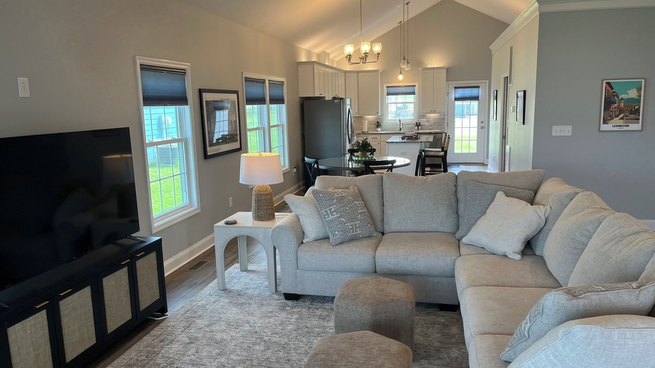 Photo of Livingroom in Lexington