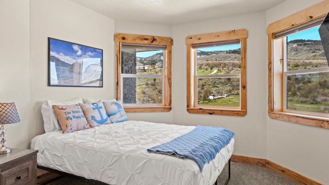Photo of Bedroom in Fish Haven