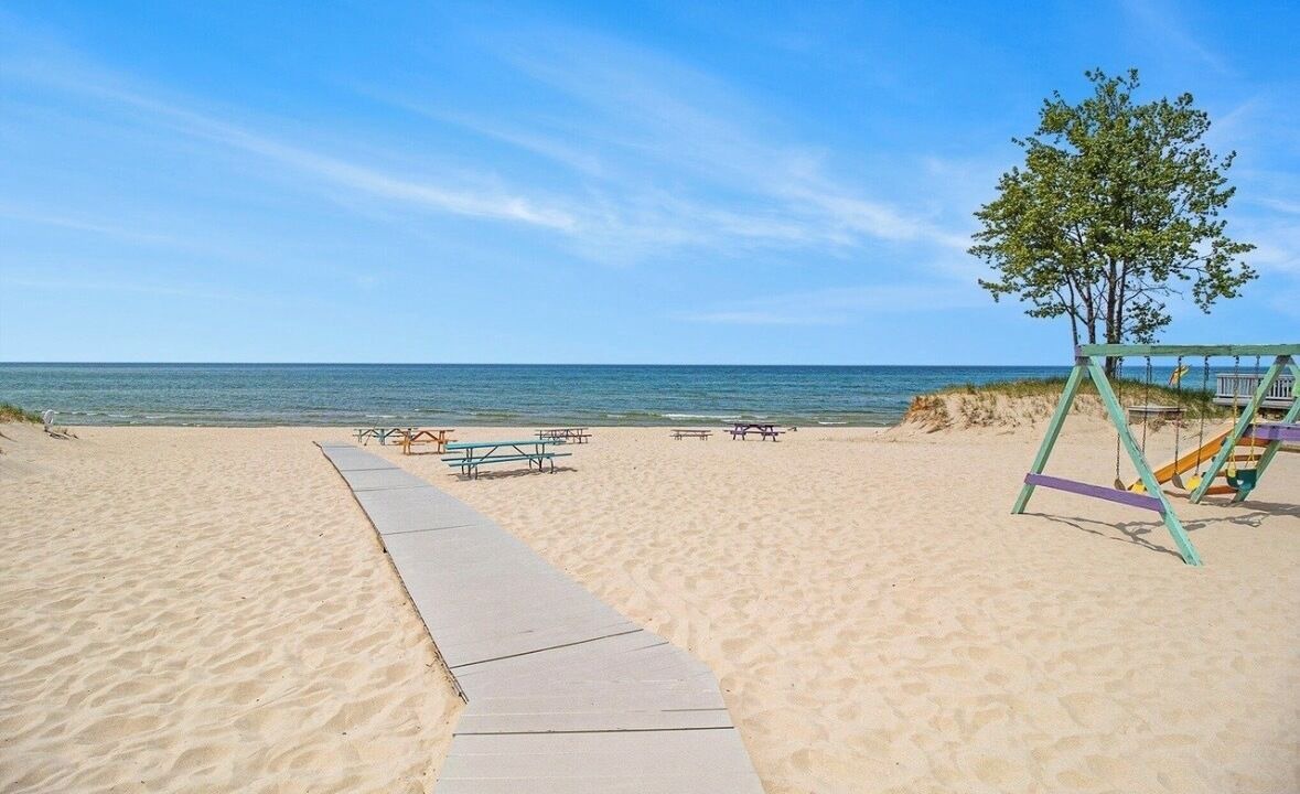 Photo of Others in Pentwater