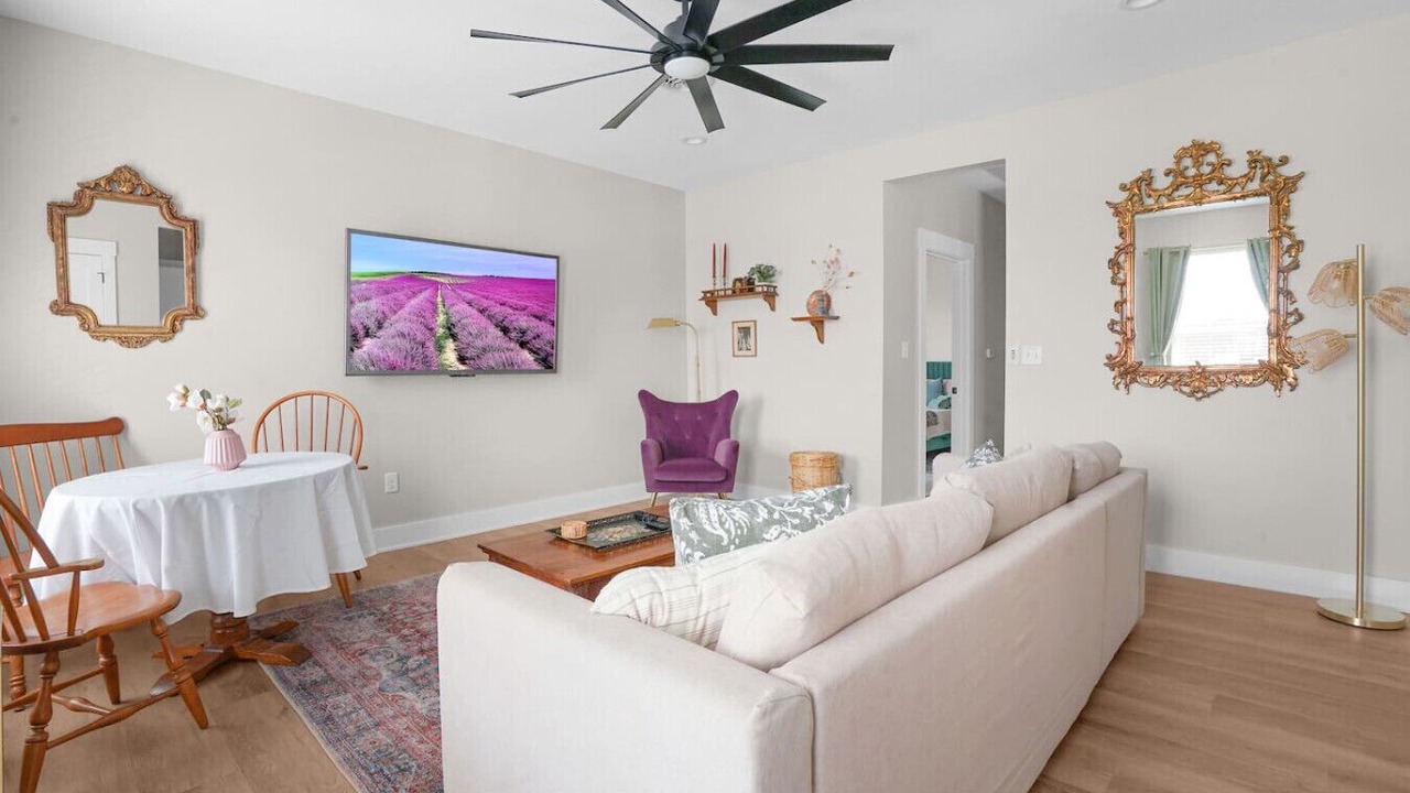 Photo of Livingroom in Franklin