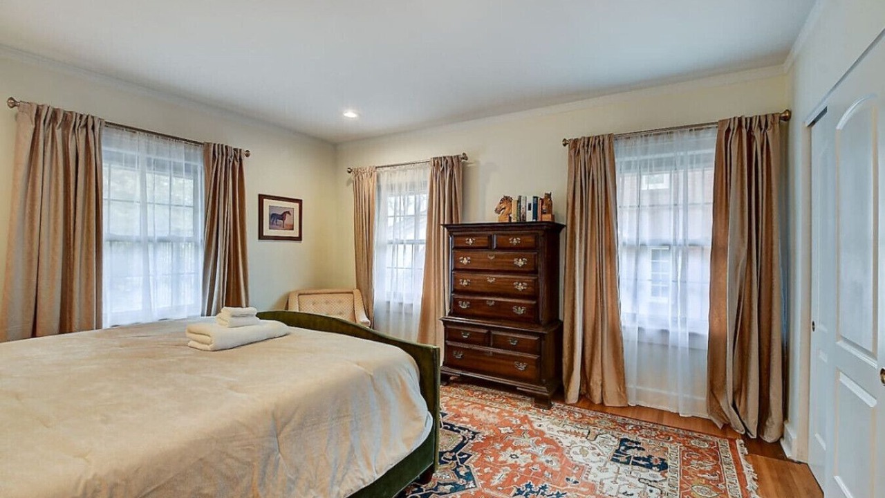 Photo of Bedroom in Meridian-Kessler