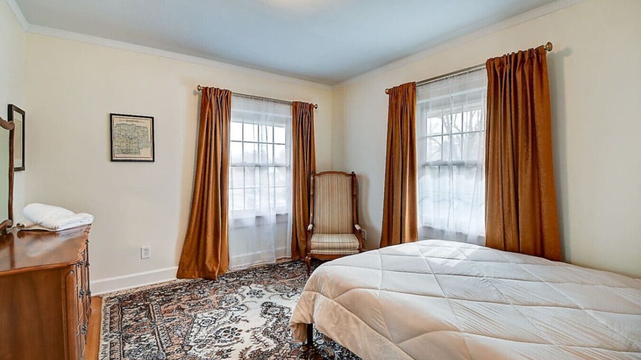 Photo of Bedroom in Meridian-Kessler