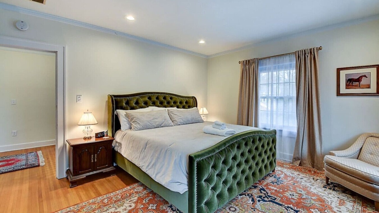 Photo of Bedroom in Meridian-Kessler