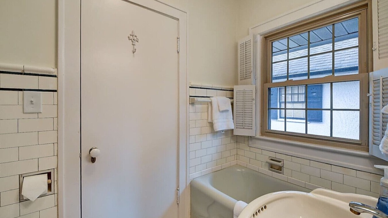Photo of Bathroom in Meridian-Kessler