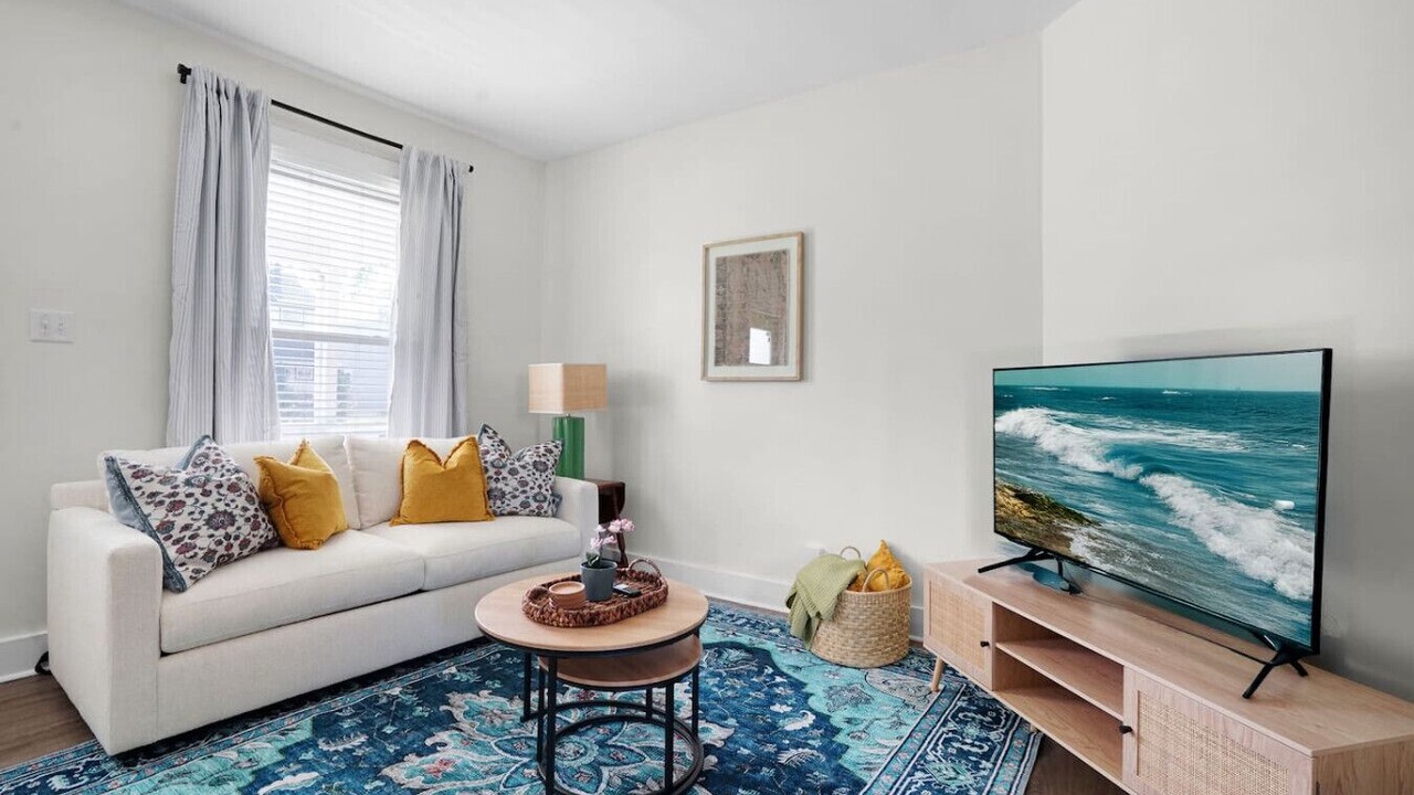 Photo of Livingroom in Near Northside