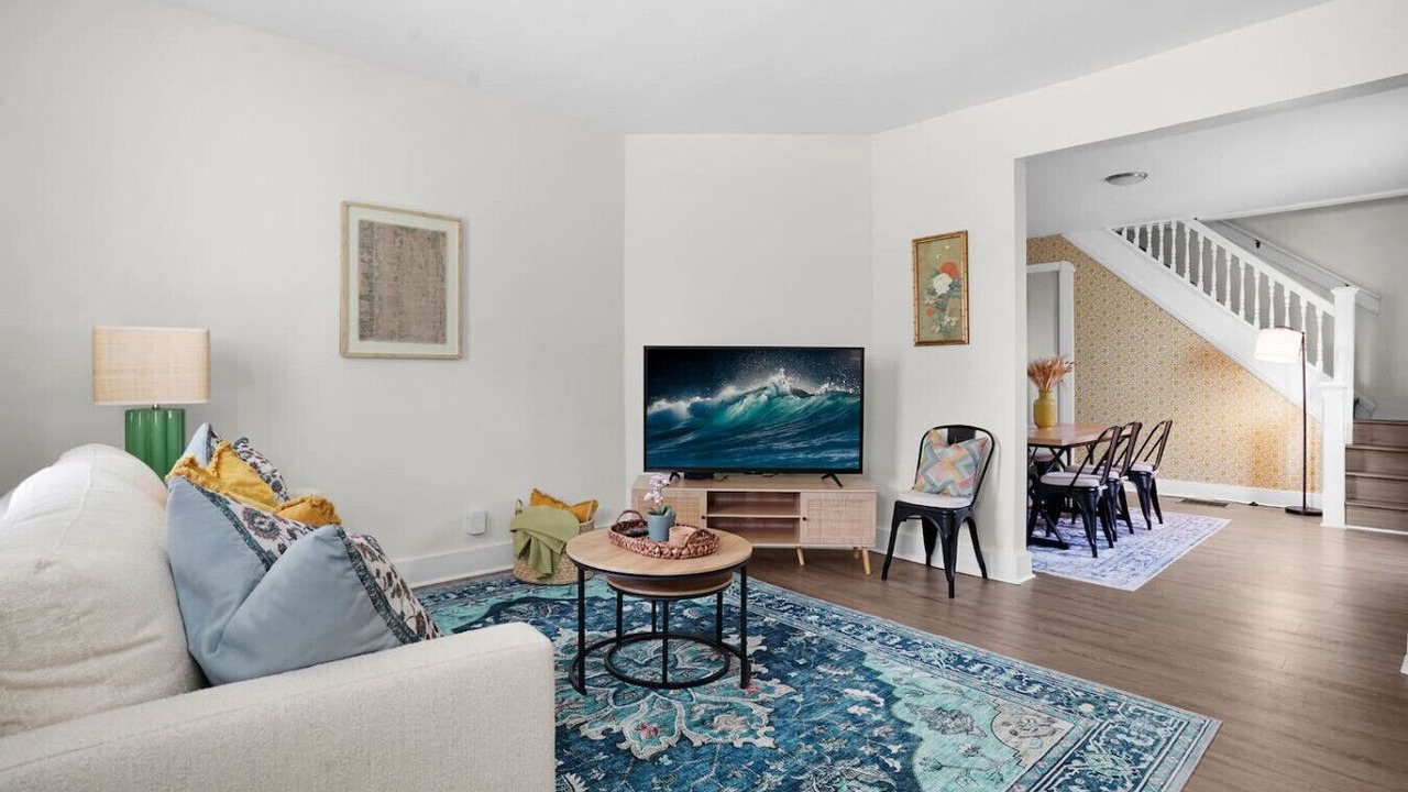 Photo of Livingroom in Near Northside