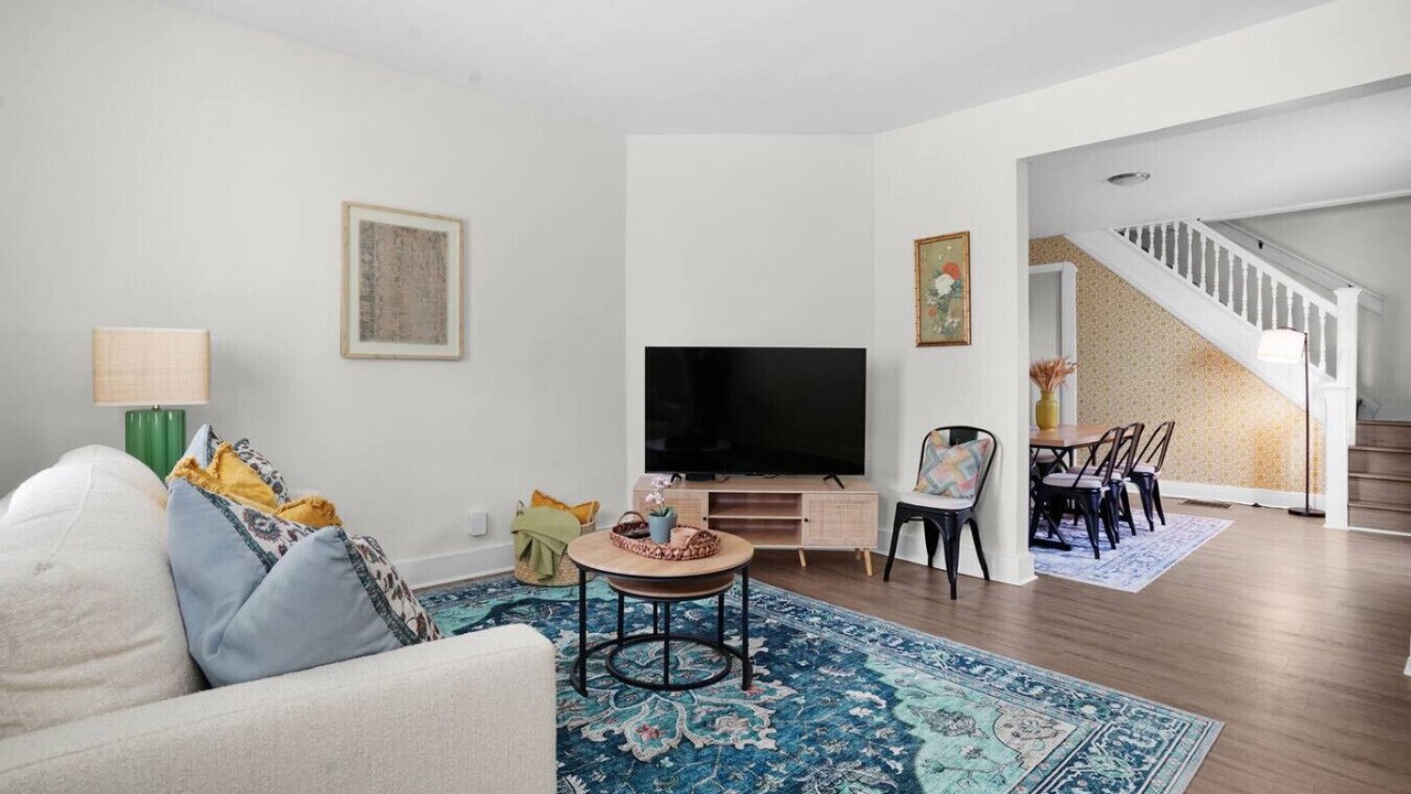 Photo of Livingroom in Near Northside