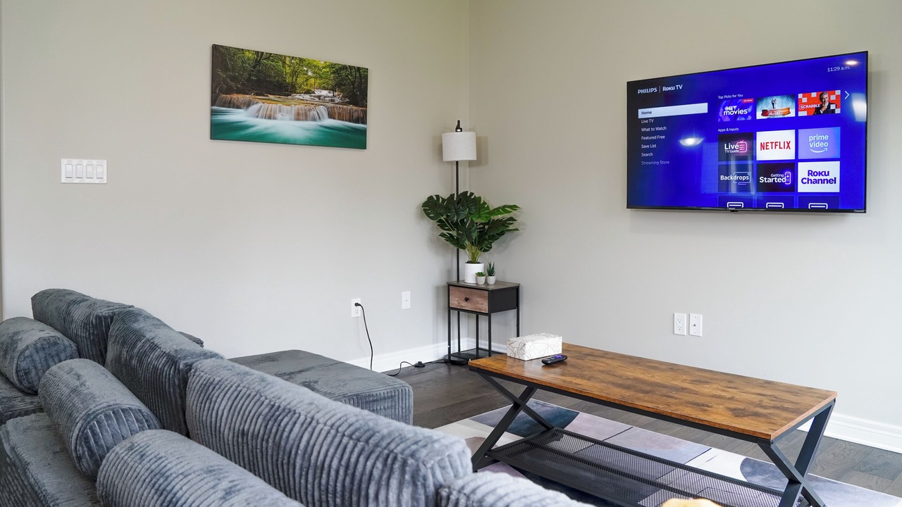 Photo of Livingroom in Thorold