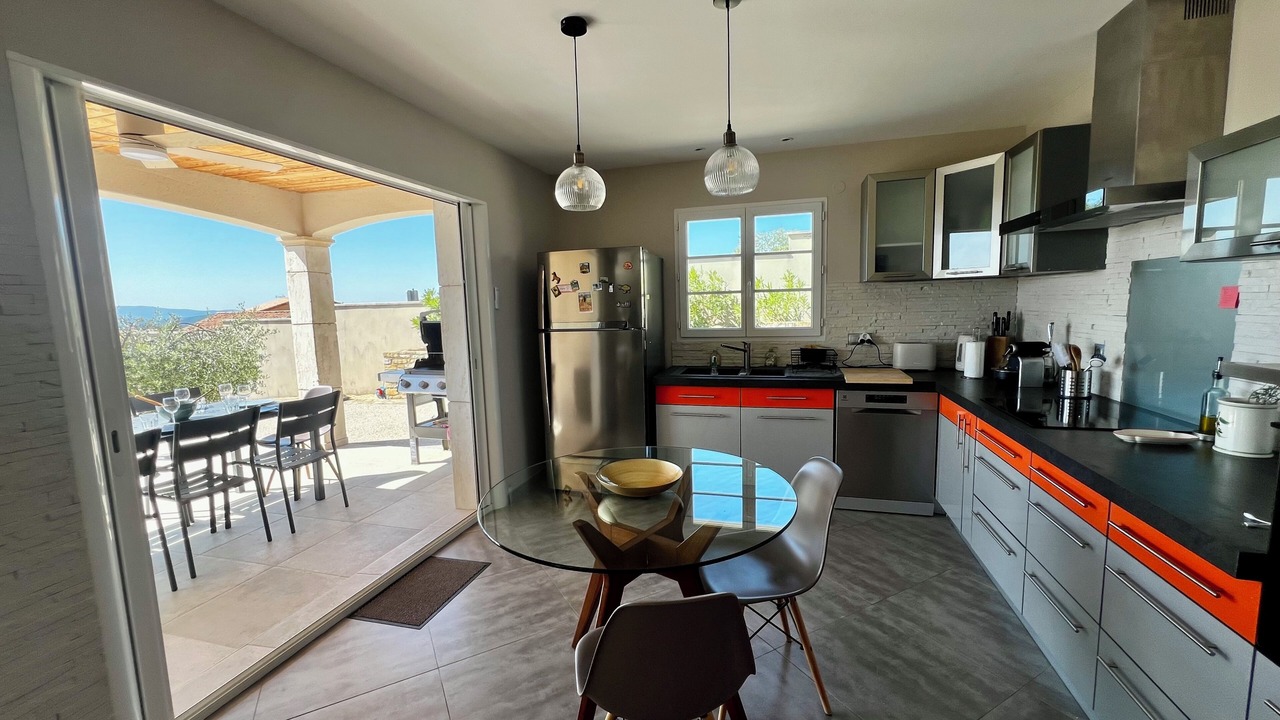 Photo of Kitchen in Mirabel
