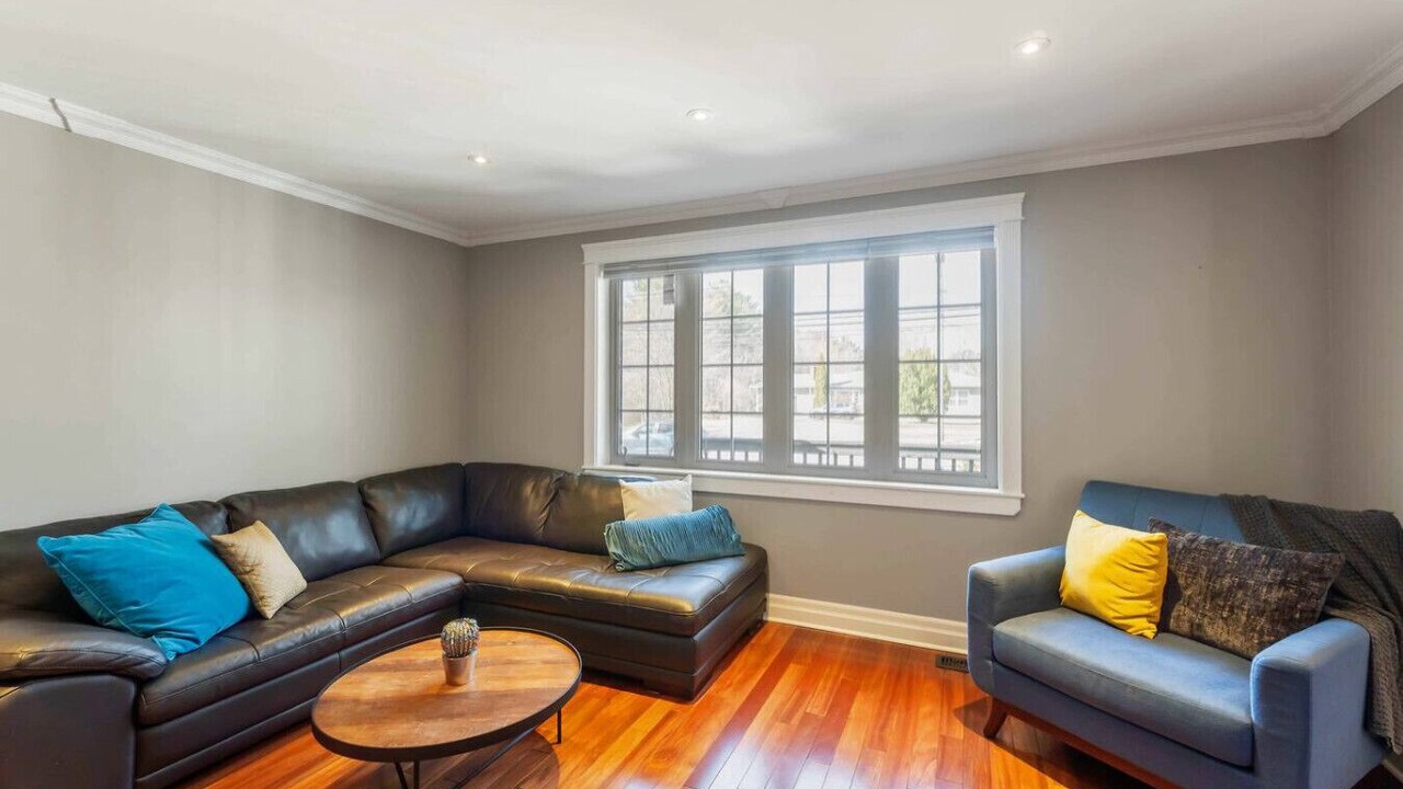 Photo of Livingroom in Kingston