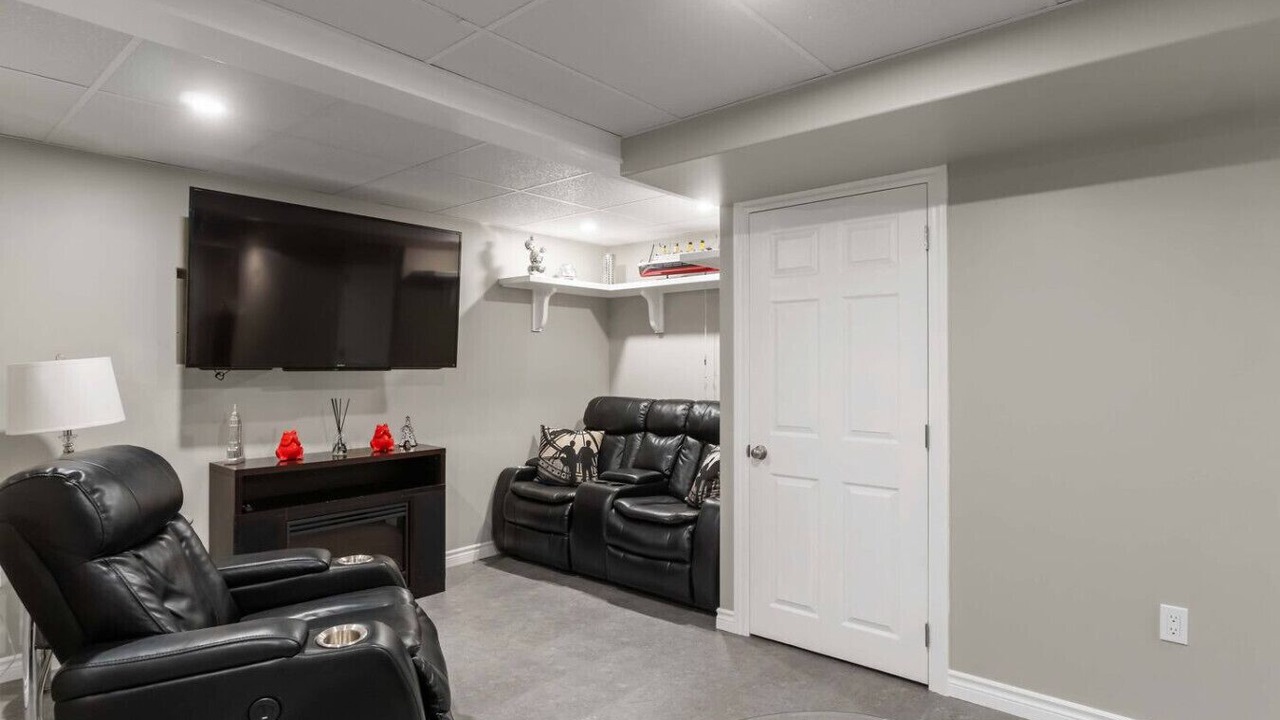 Photo of Livingroom in Kingston