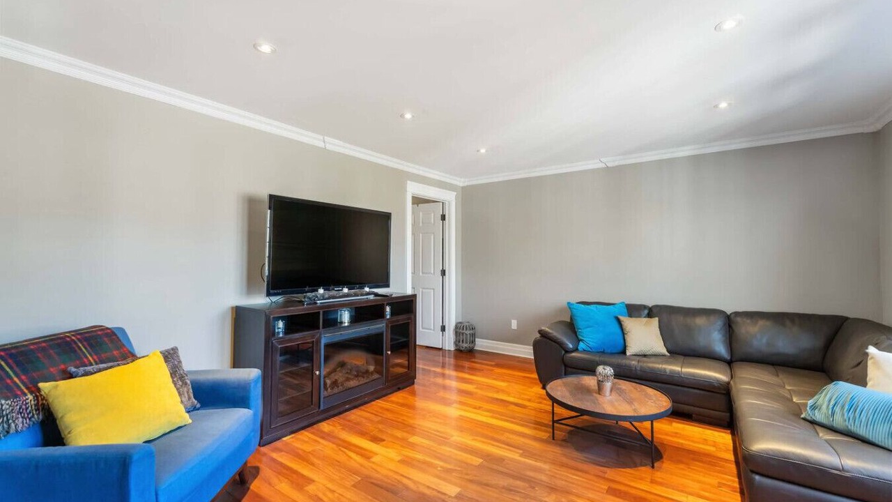 Photo of Livingroom in Kingston