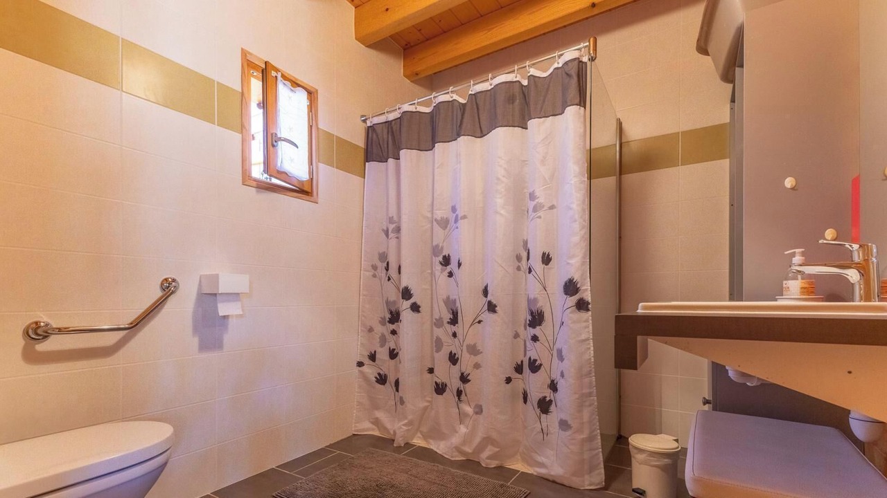 Photo of Bathroom in Gelles