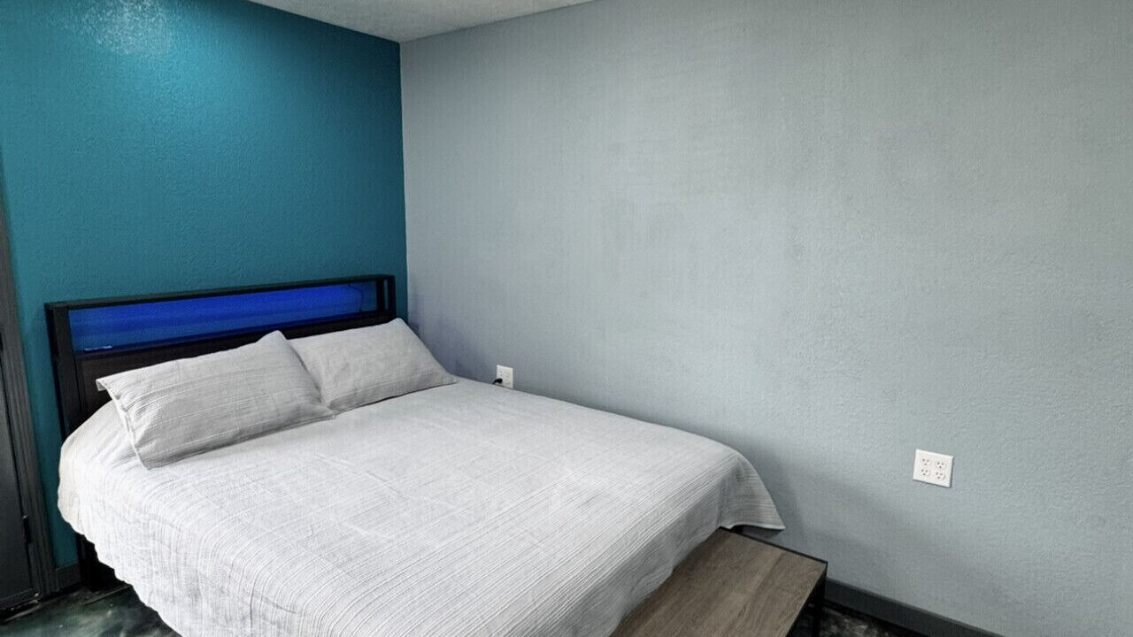 Photo of Bedroom in Eminence