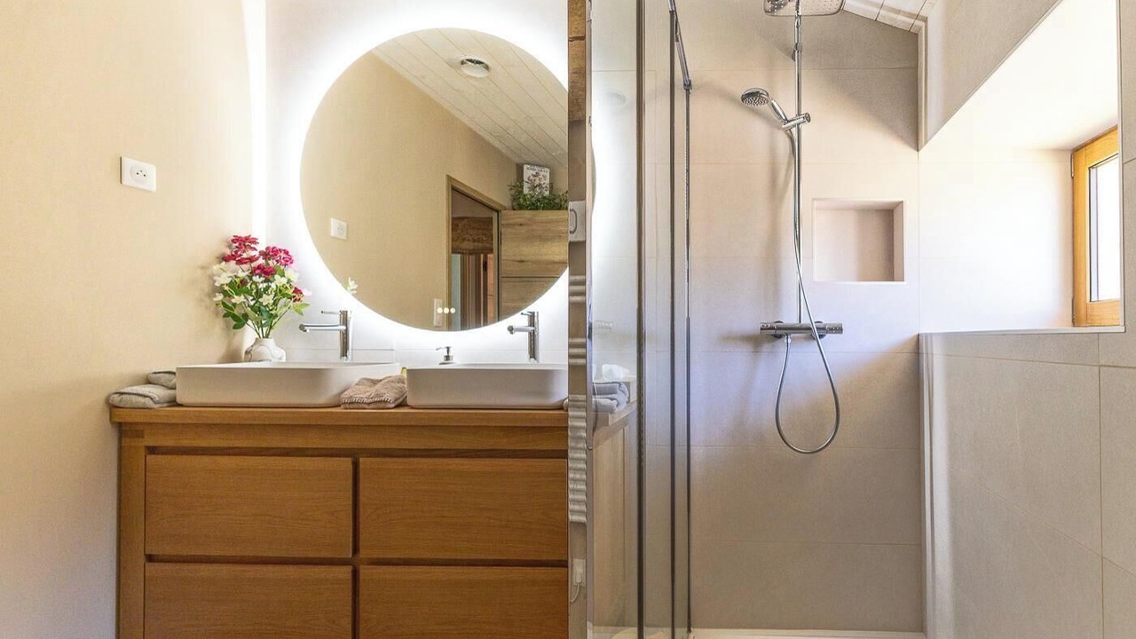 Photo of Bathroom in Saint-Antheme