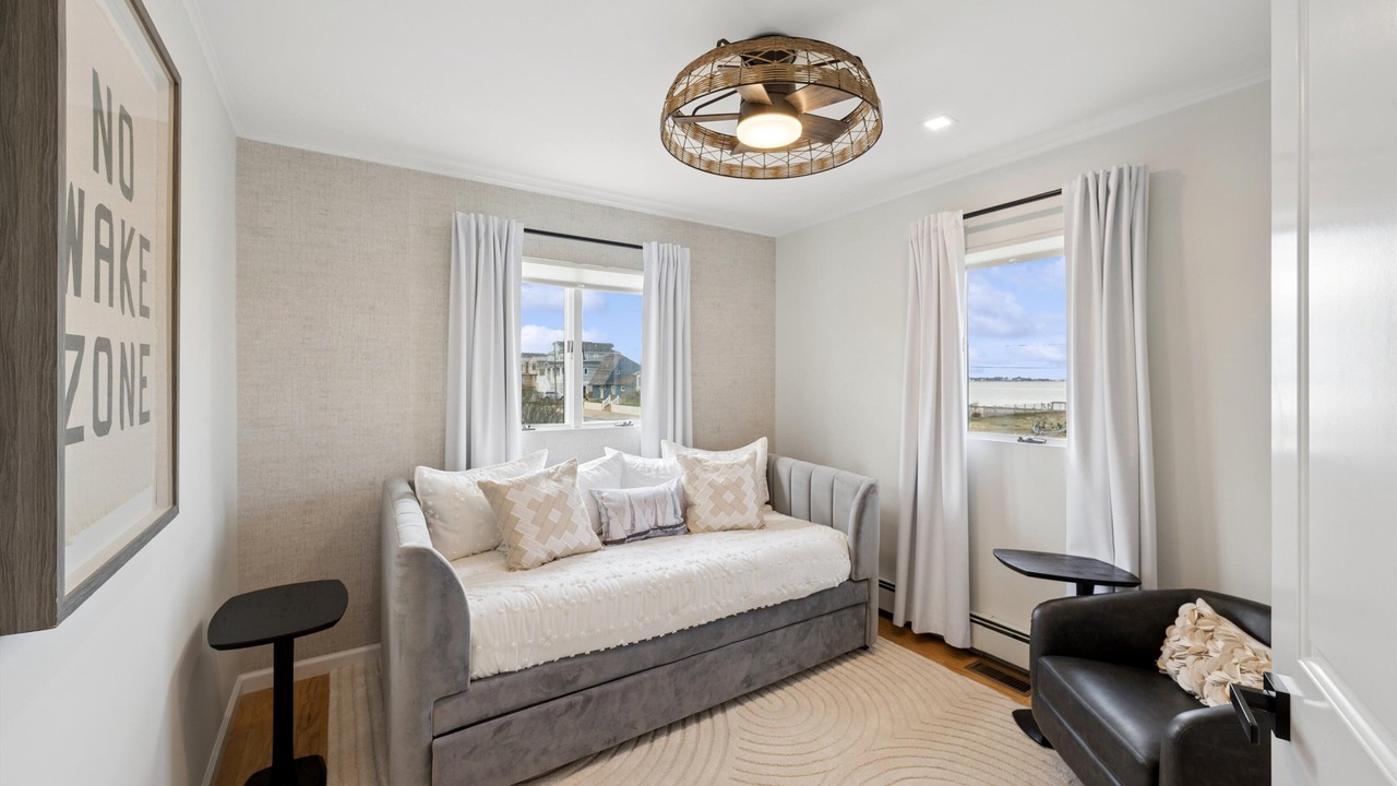 Photo of Livingroom in East Quogue