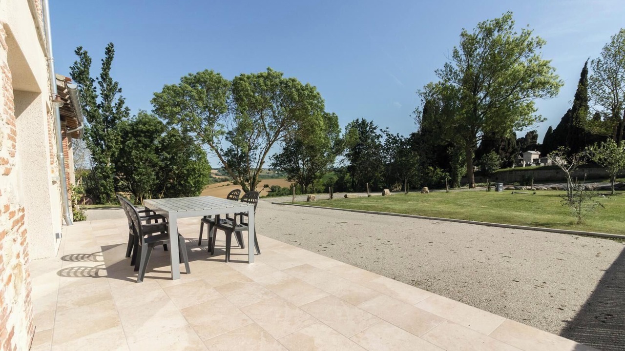 Photo of Outdoor in Beauteville