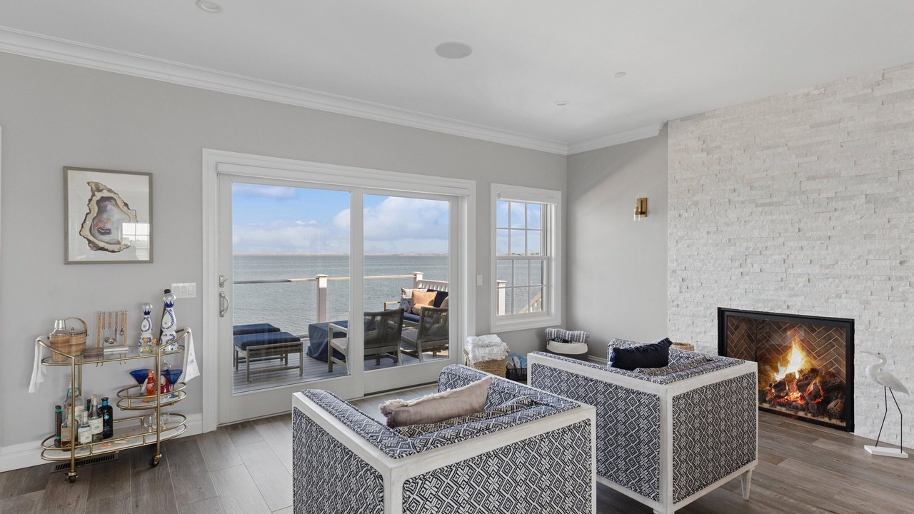 Photo of Livingroom in East Quogue