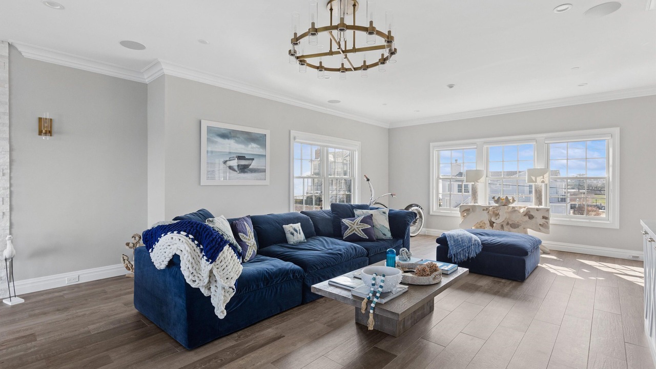 Photo of Livingroom in East Quogue