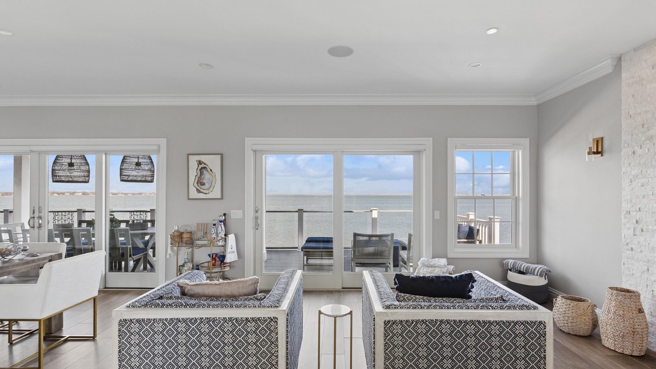 Photo of Livingroom in East Quogue