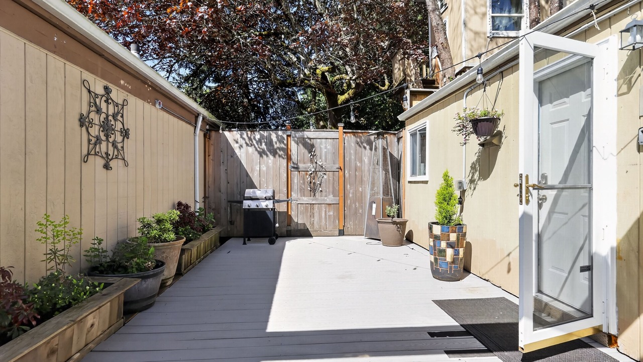 Photo of Patio Balcony in West Slope