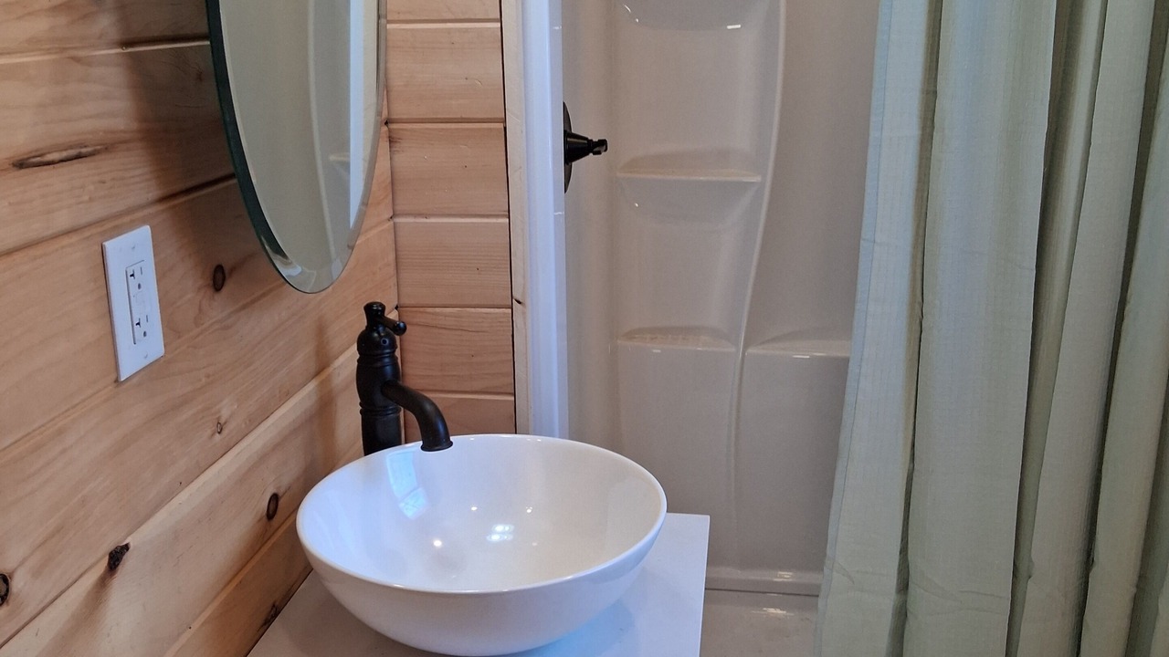 Photo of Bathroom in Port Crane