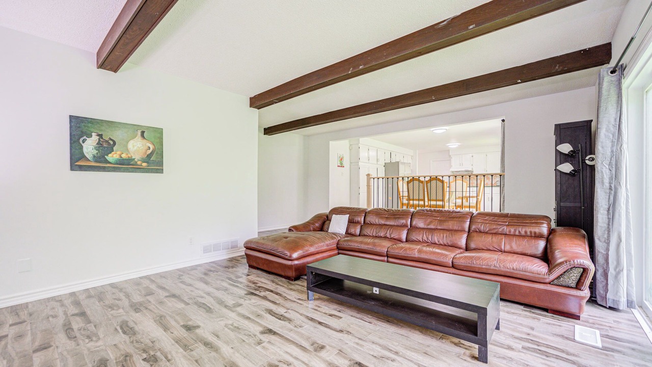 Photo of Livingroom in Markham
