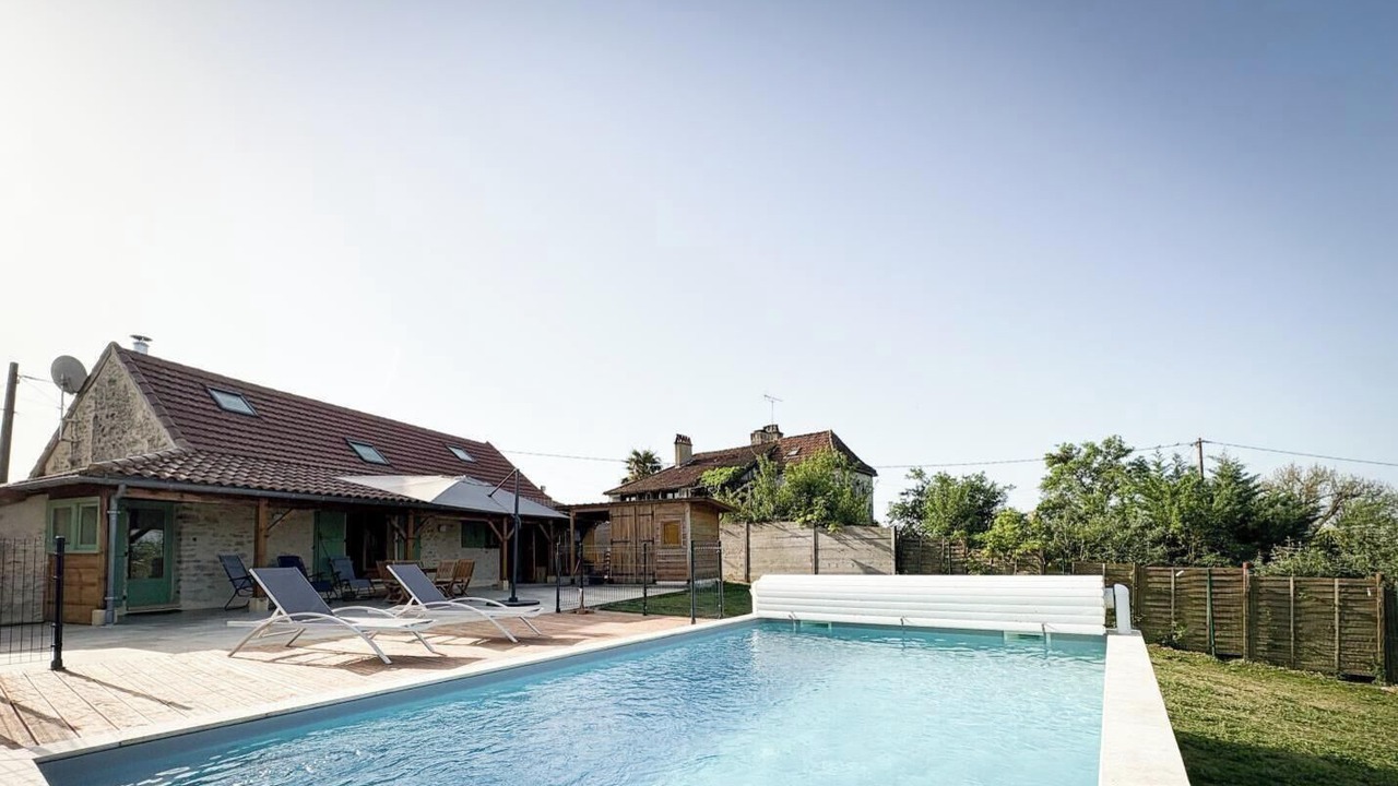 Photo of Outdoor in Thedirac