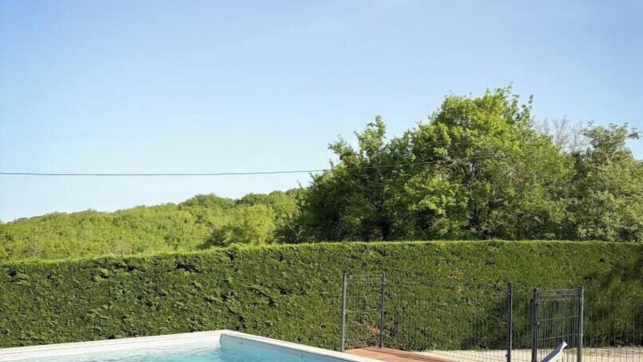 Photo of Outdoor in Thedirac