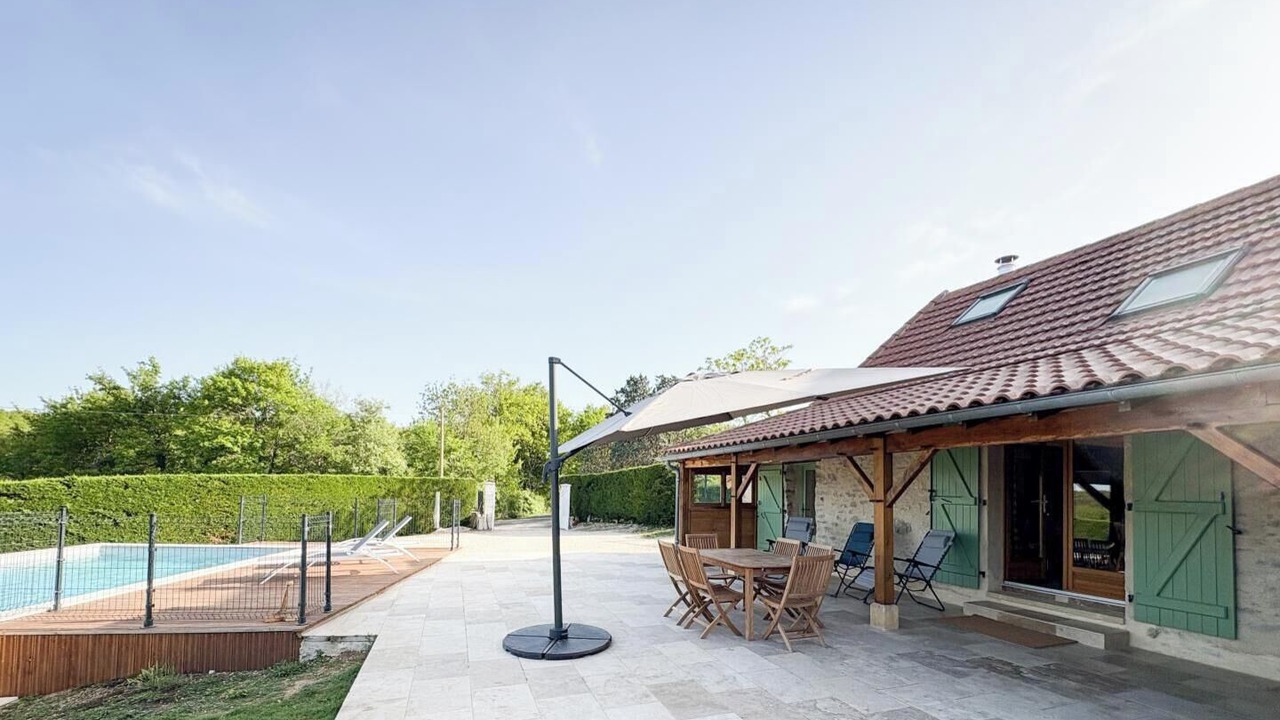 Photo of Outdoor in Thedirac