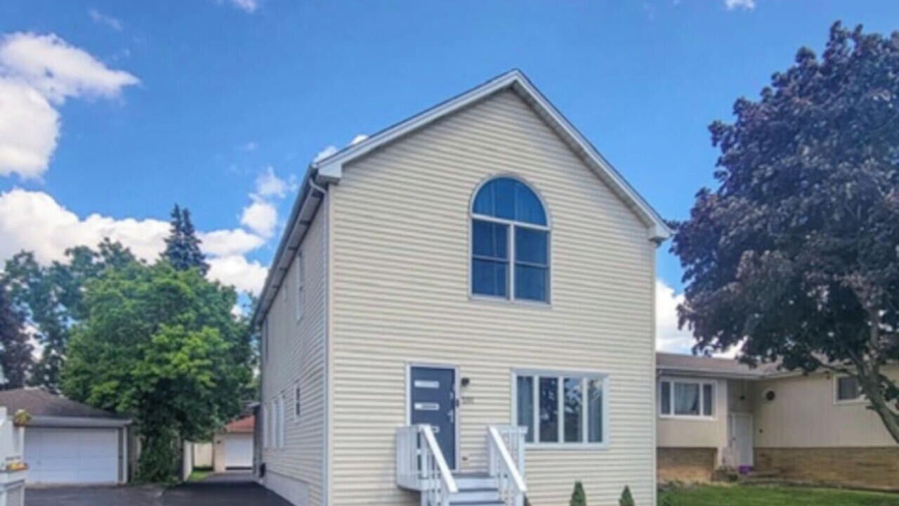 Photo of Outdoor in Elmhurst