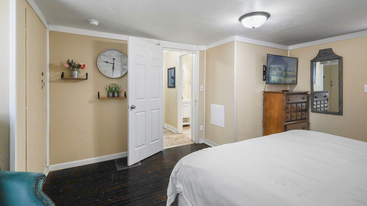 Photo of Bedroom in Anderson