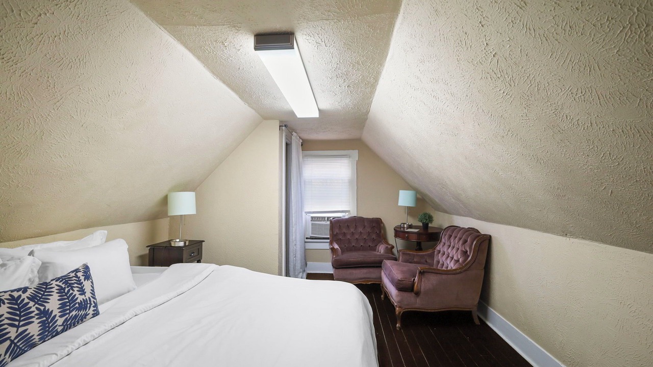 Photo of Bedroom in Anderson