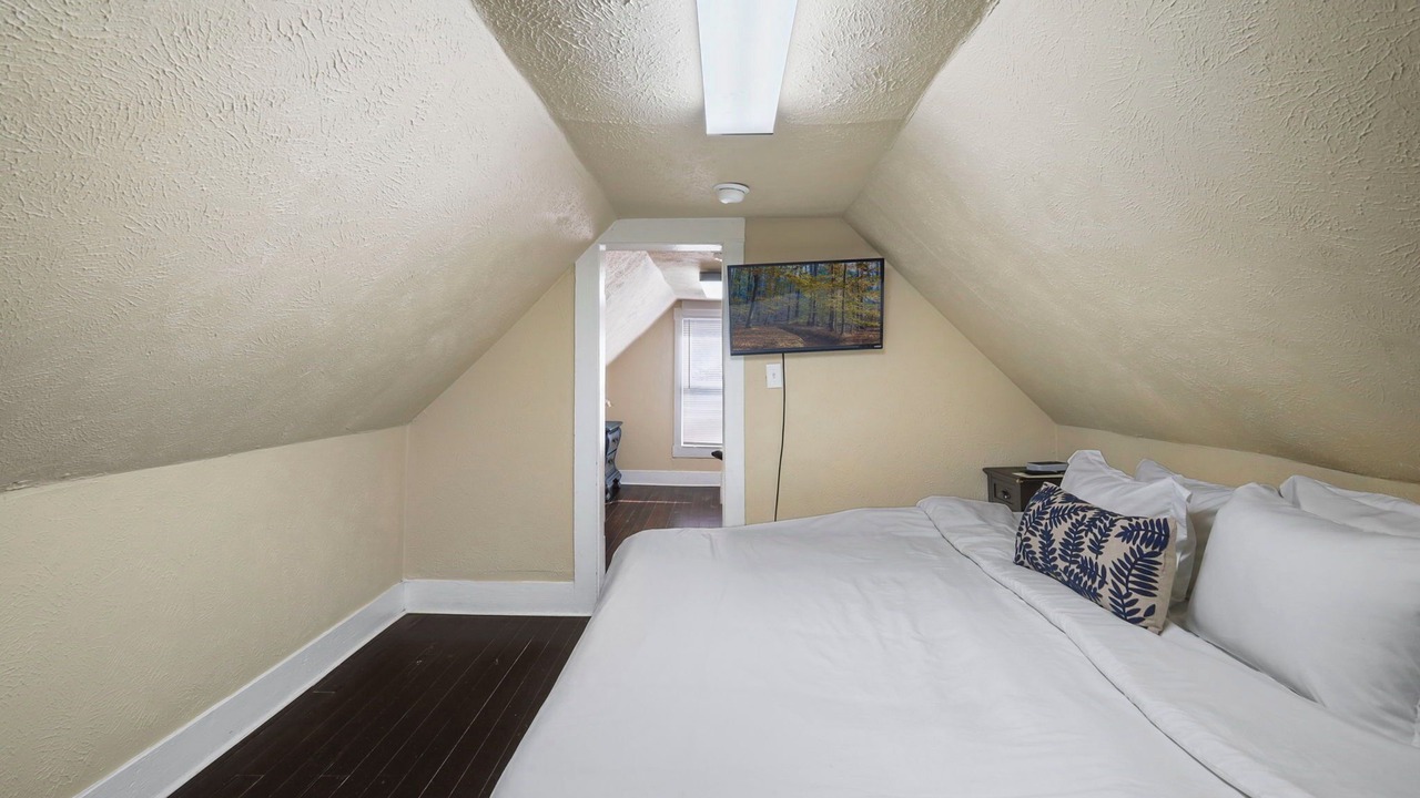 Photo of Bedroom in Anderson