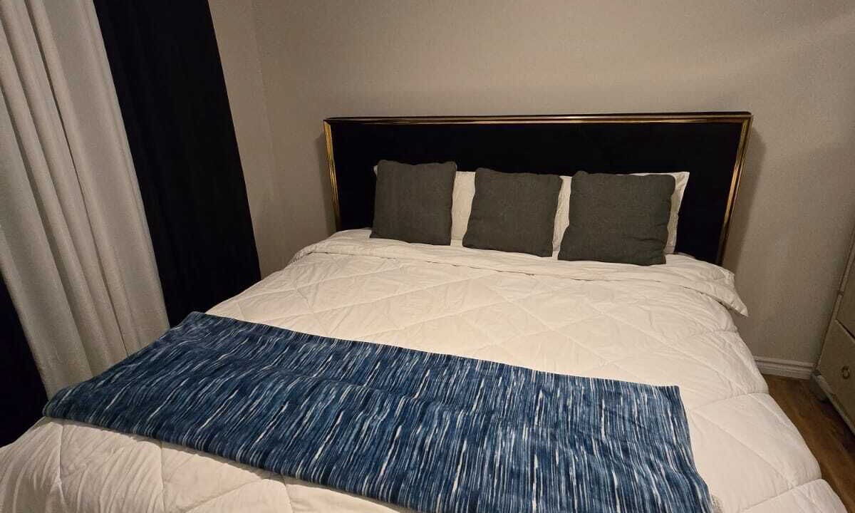 Photo of Bedroom in Bowmanville